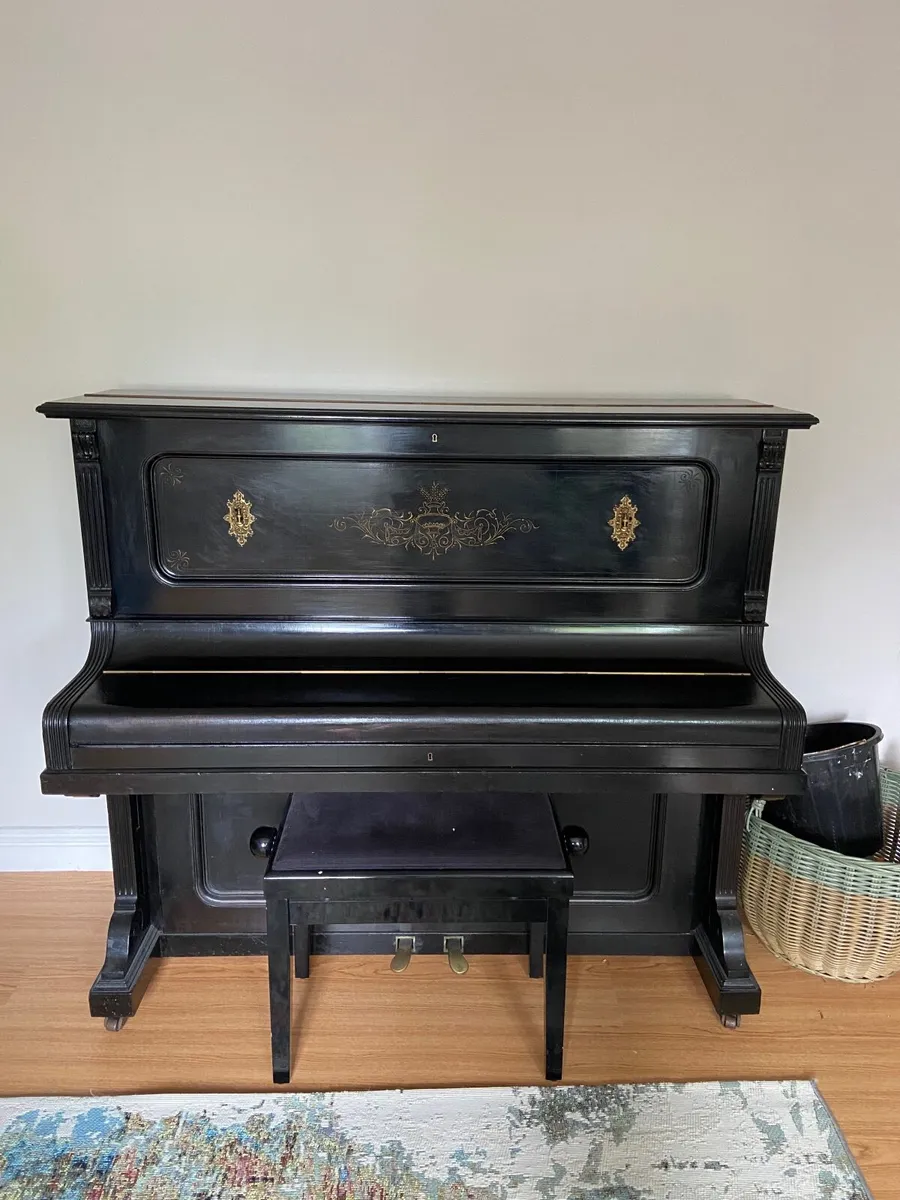 Piano - Image 1
