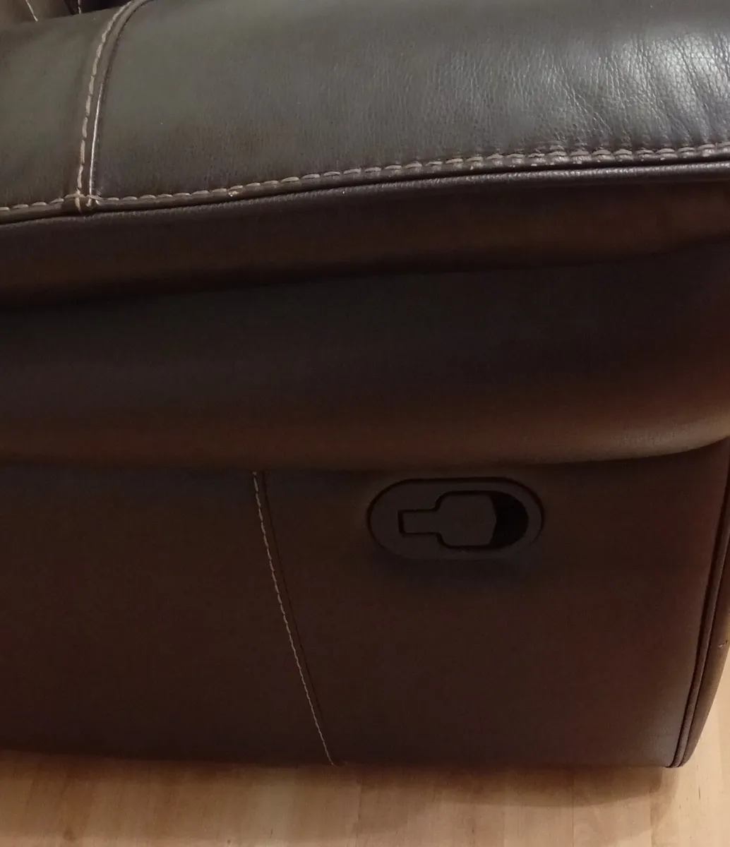 Sofa Recliner - Image 2