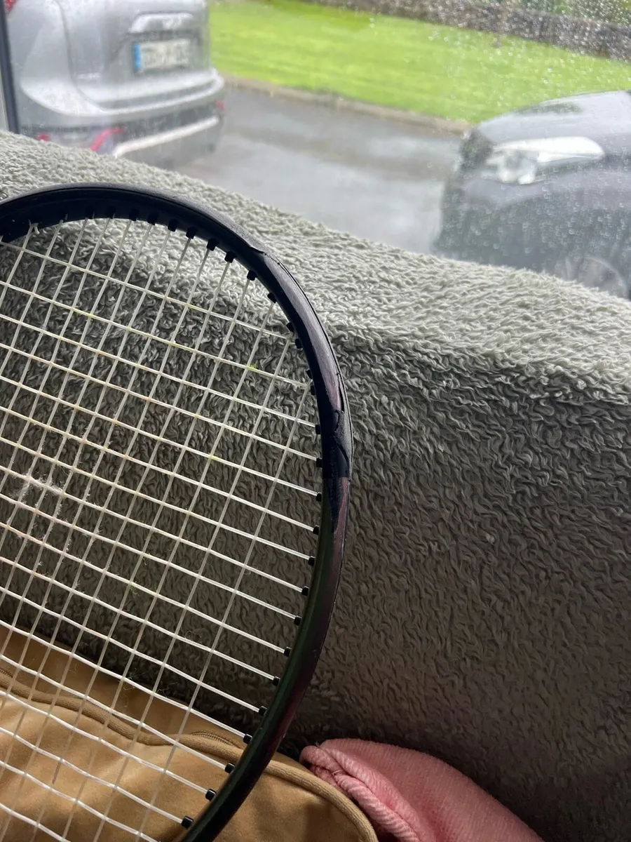 Wilson blade v8 100 - Image 4