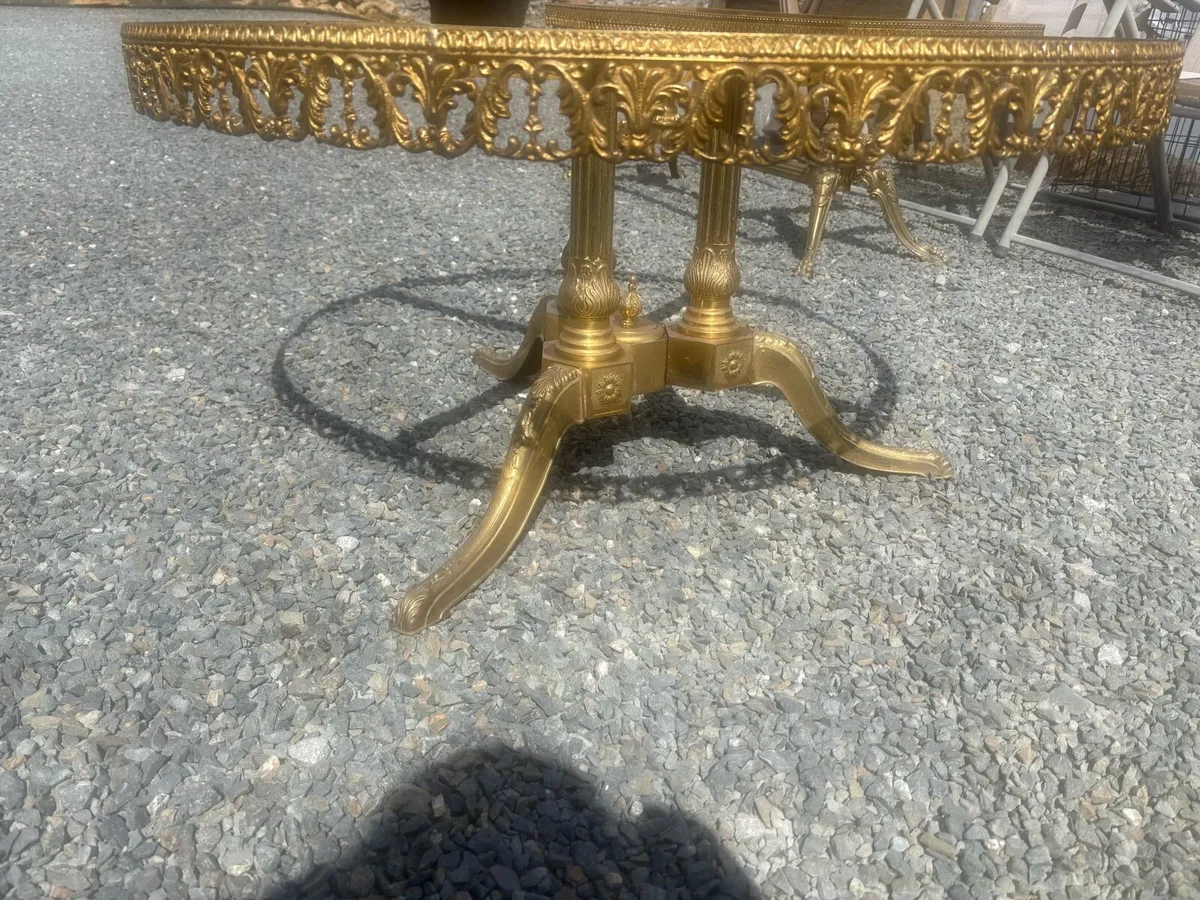 Marble round coffee table - Image 3