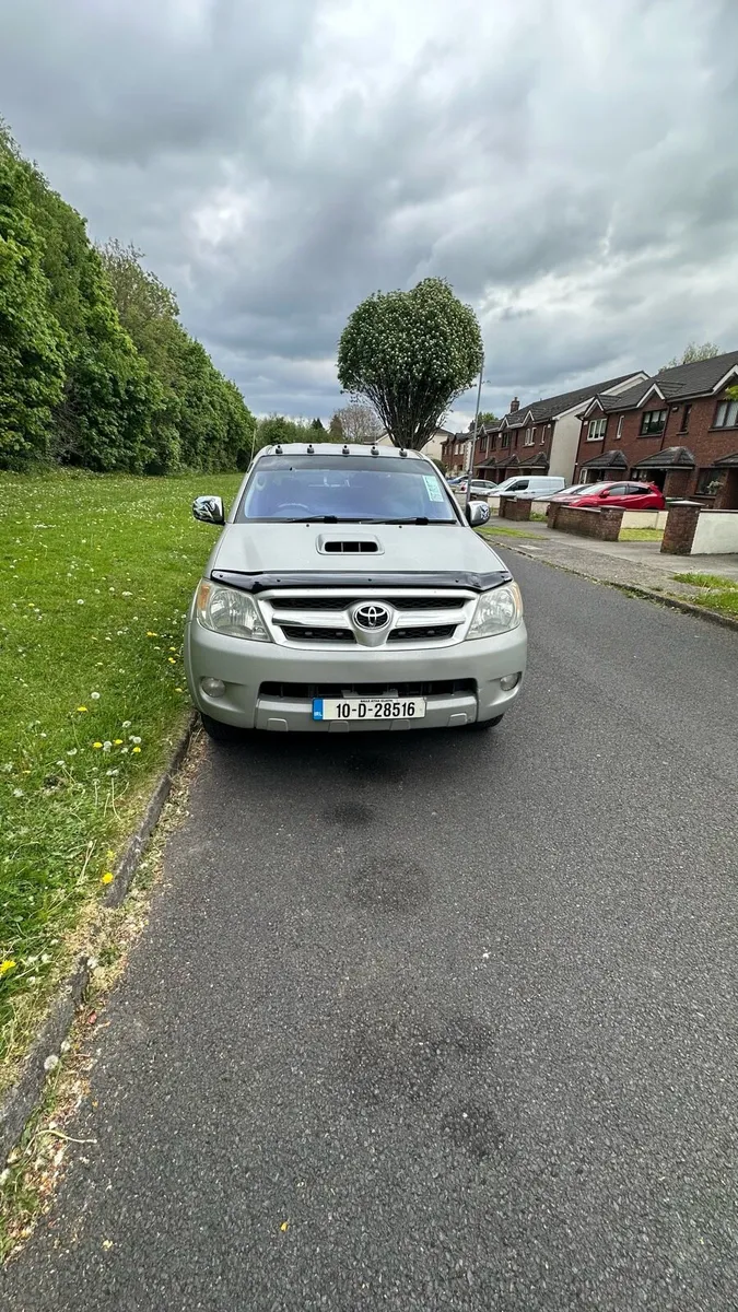 Toyota hilux - Image 1