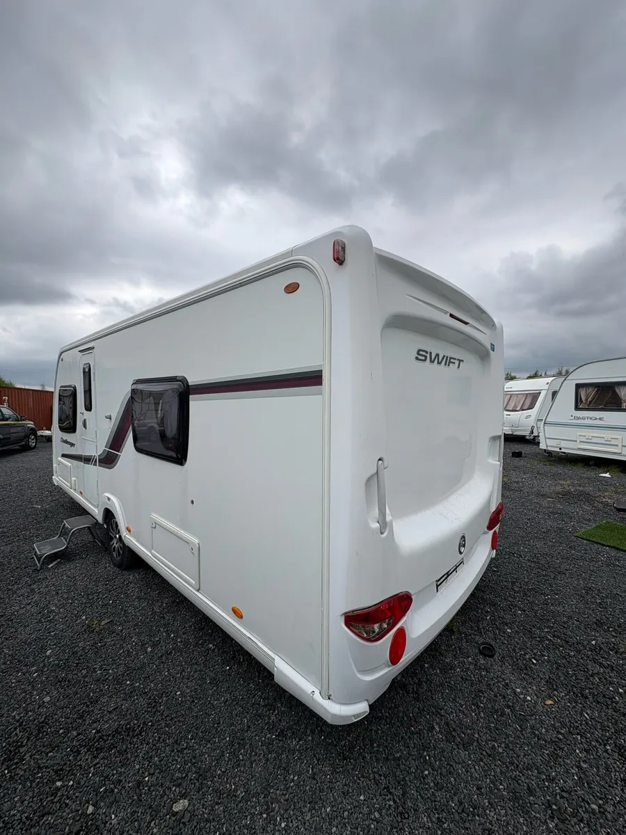 Swift Challenger 4 Berth Fixed Bed Caravan - Image 4