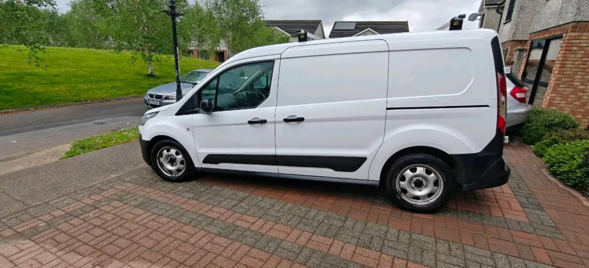 Ford Transit Connect LWB Base 1.5 Diesel Manual - Image 3