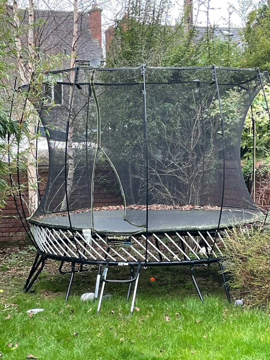 Trampoline