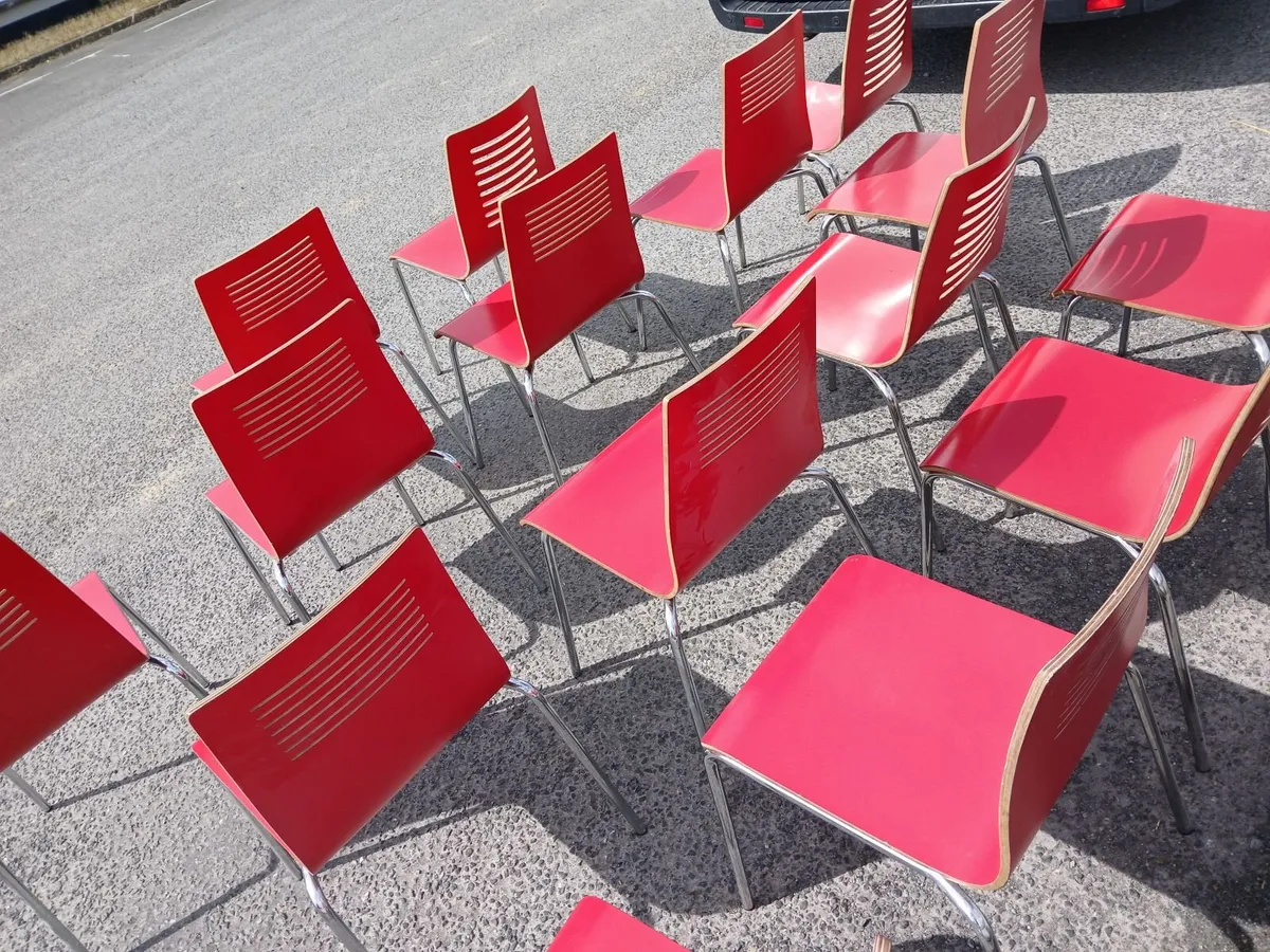 Chairs 💺 💺 💺 💺  lot of (25)...delivered - Image 2