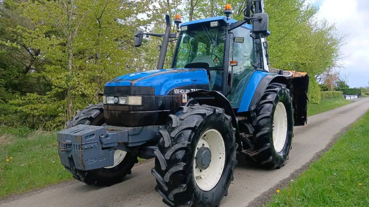 NEW HOLLAND TM125 - Image 1