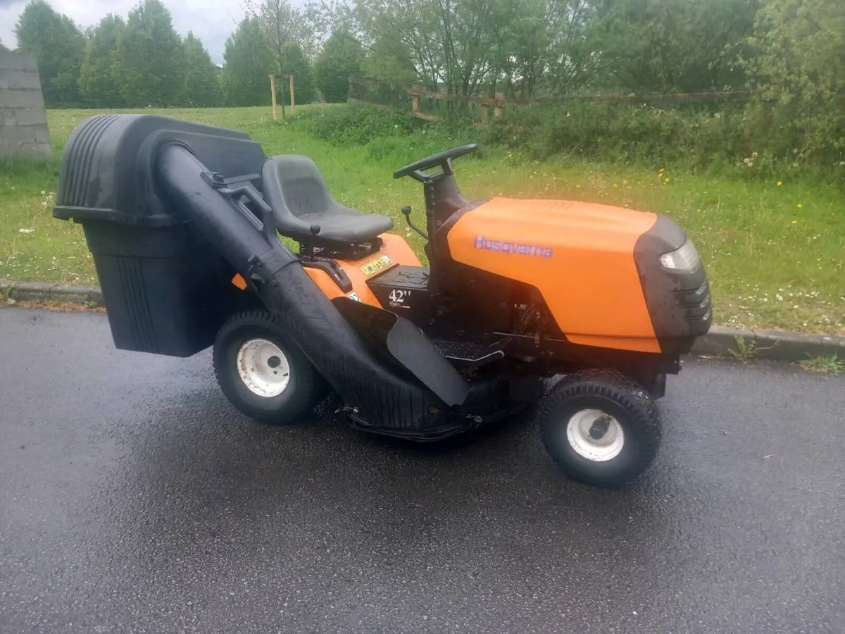 Ride on lawnmower - Image 2