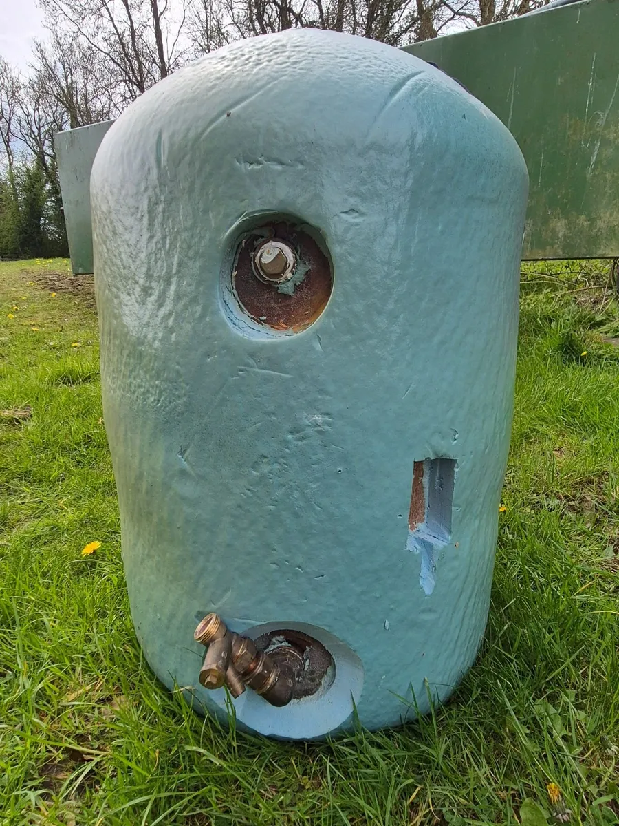 Hot water Copper cylinder - Image 3