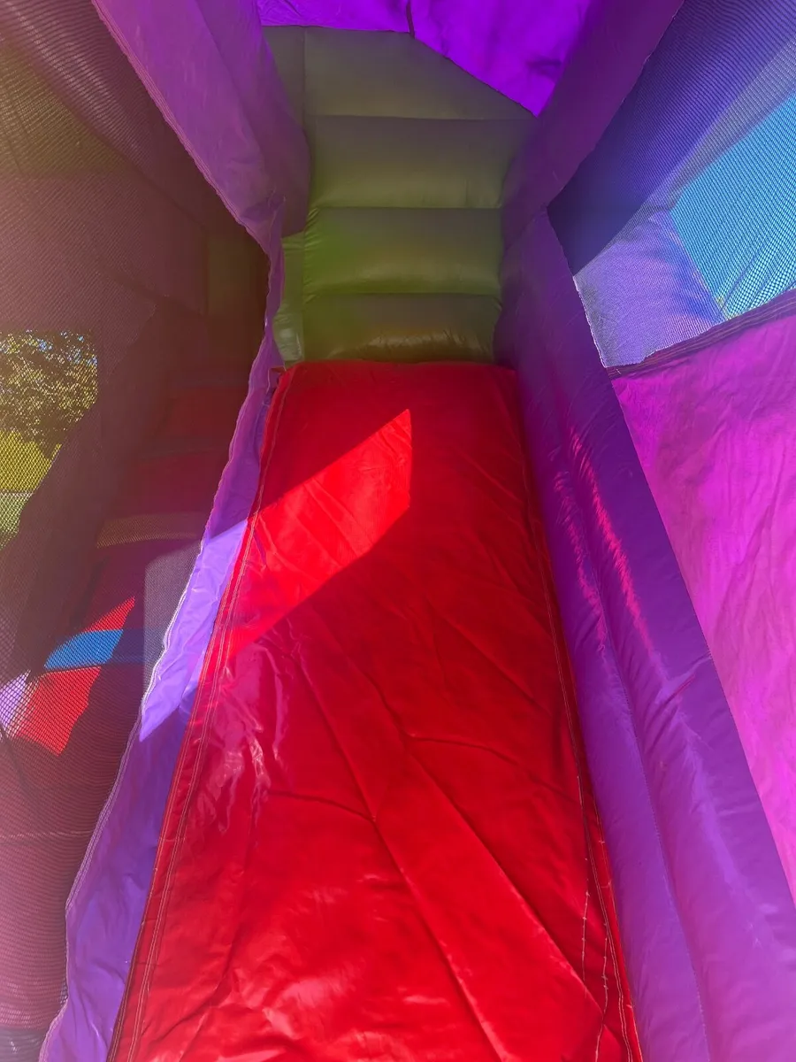 Bouncy Castles x2 - Image 4