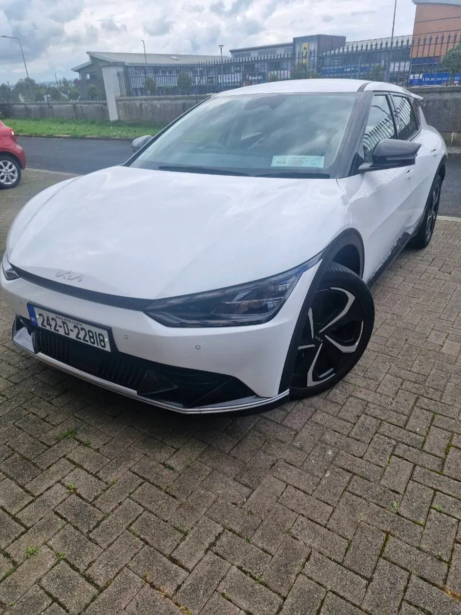 KIA EV6 77KWH AWD GT  (cat D repaired) 23.5k kms - Image 3