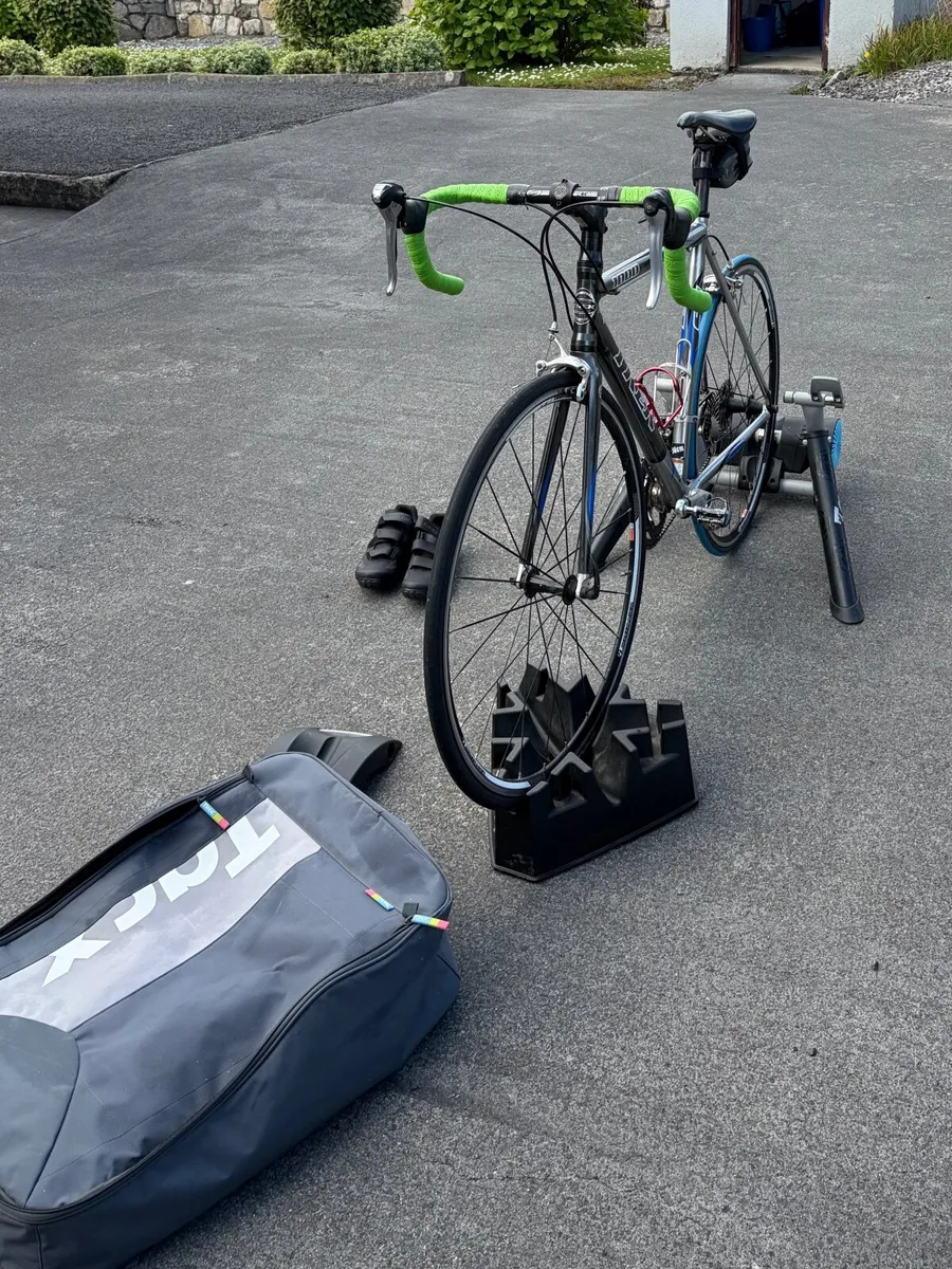 Road bike , trainer,and shoes - Image 2