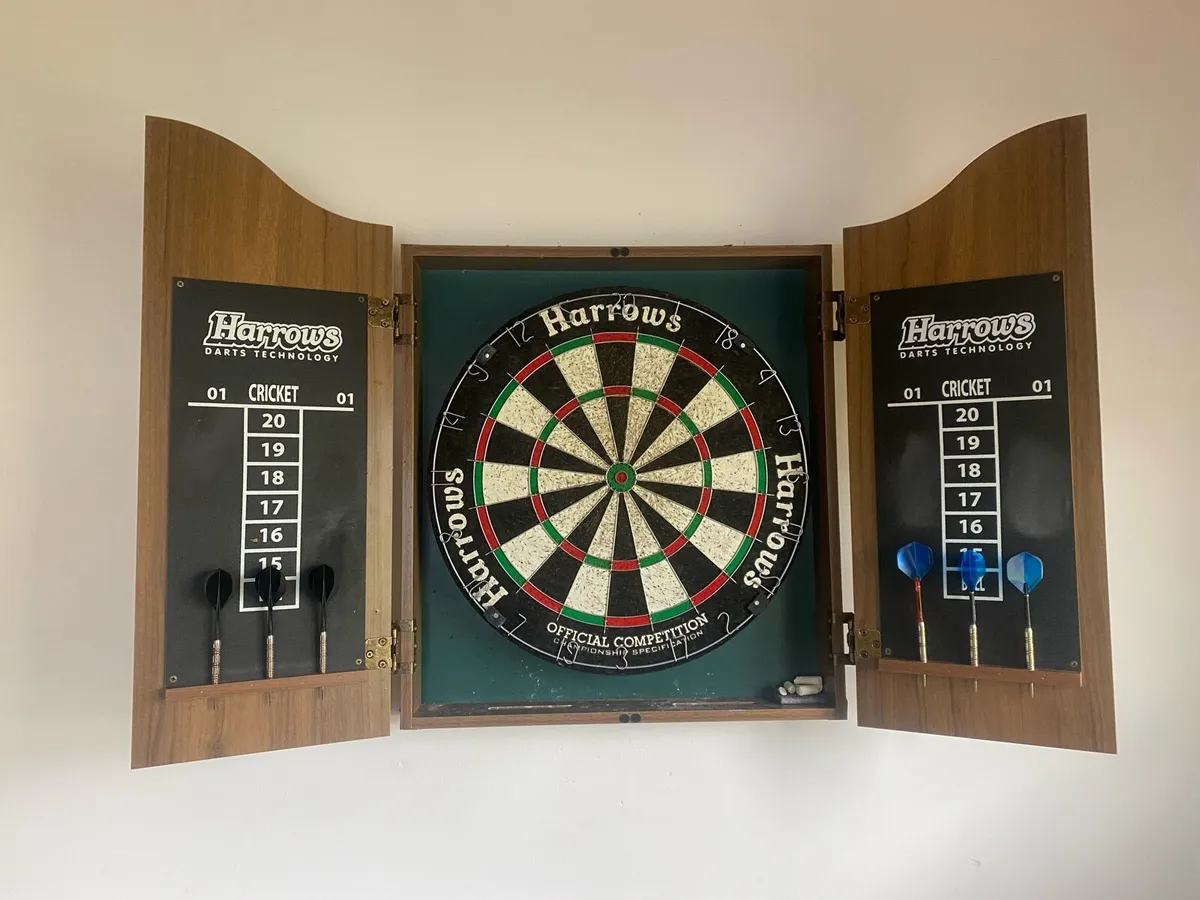 Dart board - Image 1