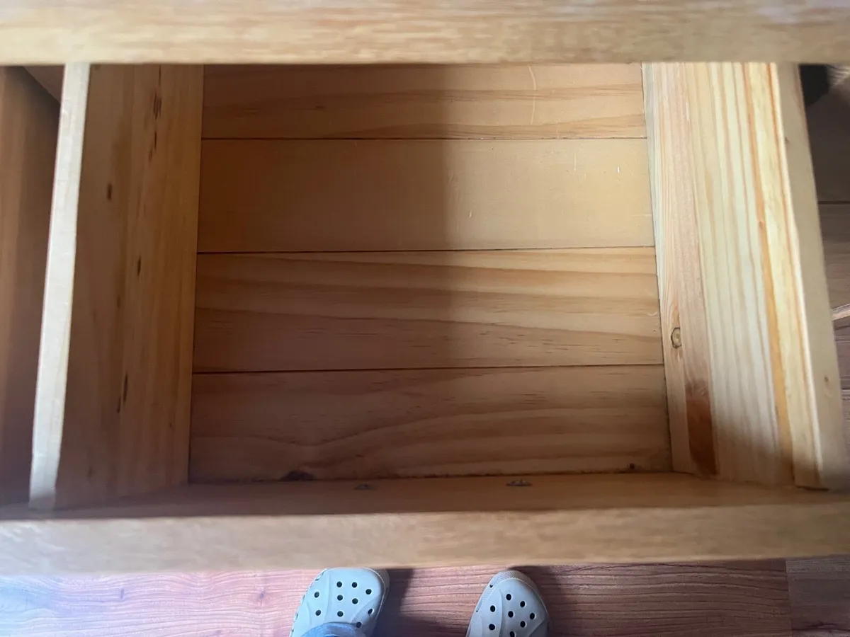 Solid Oak Chest of drawers - Image 2