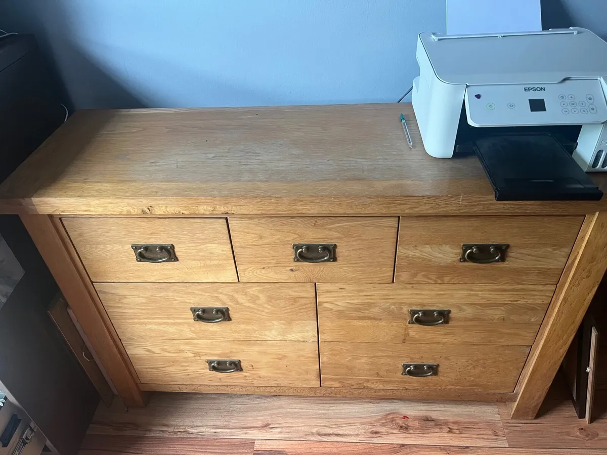 Solid Oak Chest of drawers - Image 4