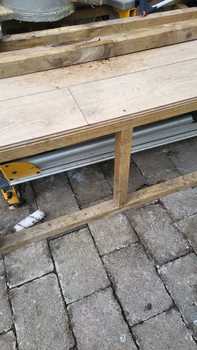 Dewalt mitre saw - Image 2