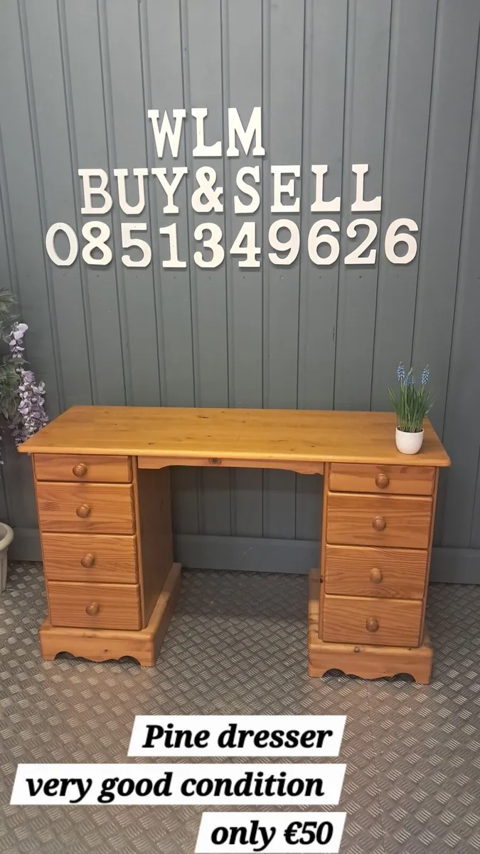 Nice pine dresser - Image 1