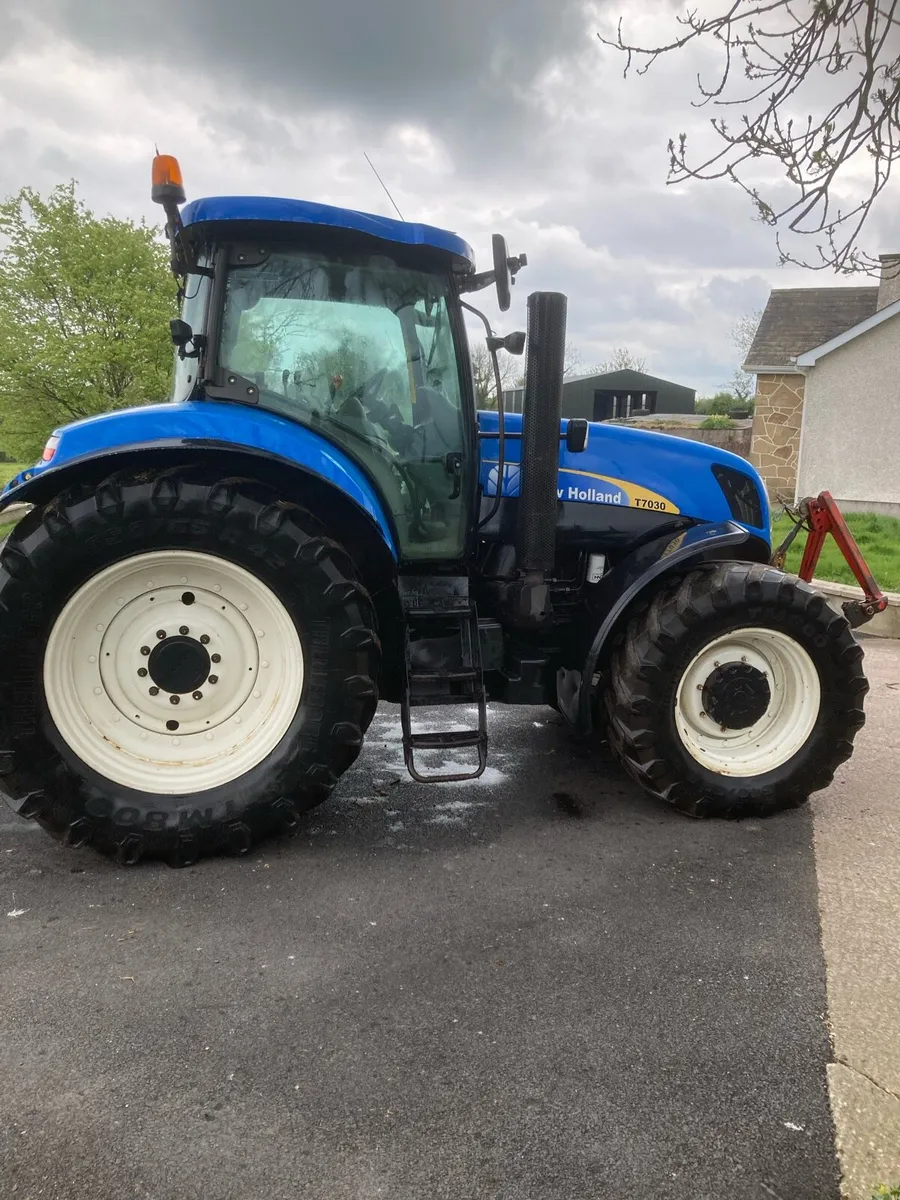 Tractor - Image 2