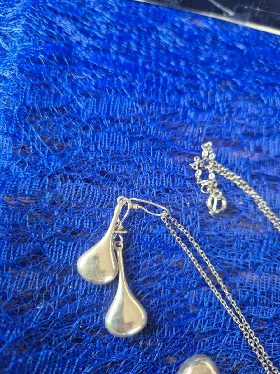 Silver pendant and earrings - Image 2