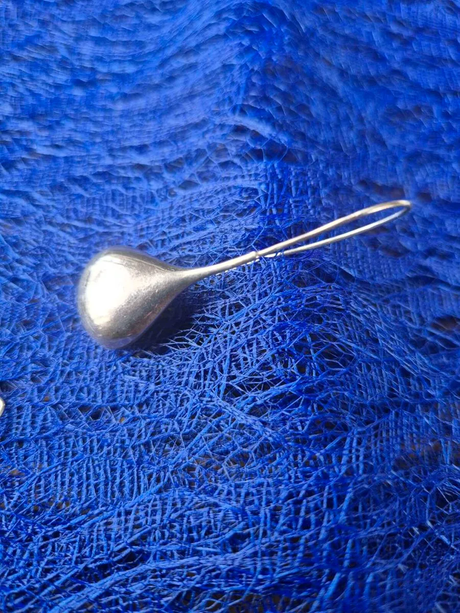 Silver pendant and earrings - Image 4