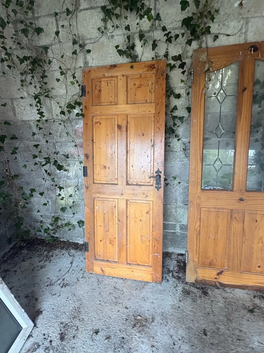 Wooden doors - Image 3