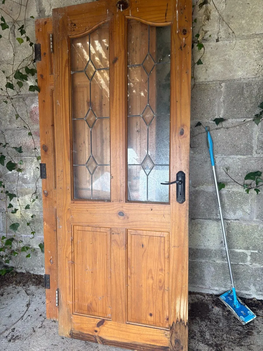 Wooden doors - Image 1