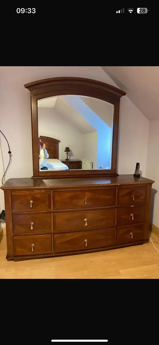 Pre Loved Chest of Drawers - Image 1