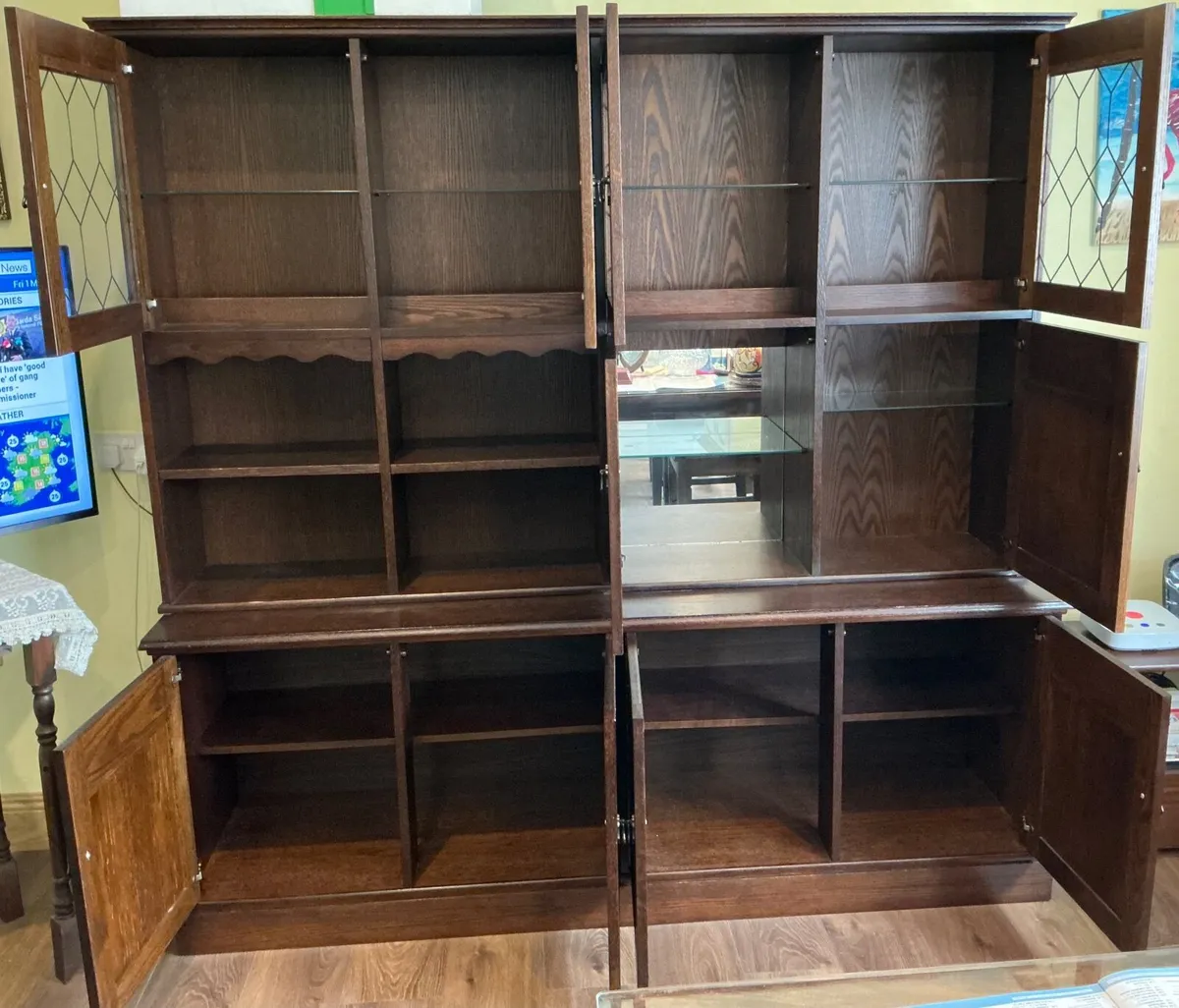Dark oak dresser - Image 2