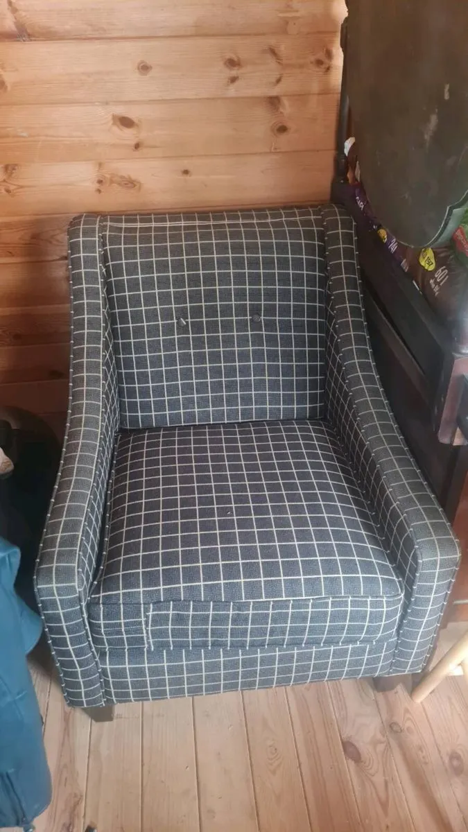 Arm chair