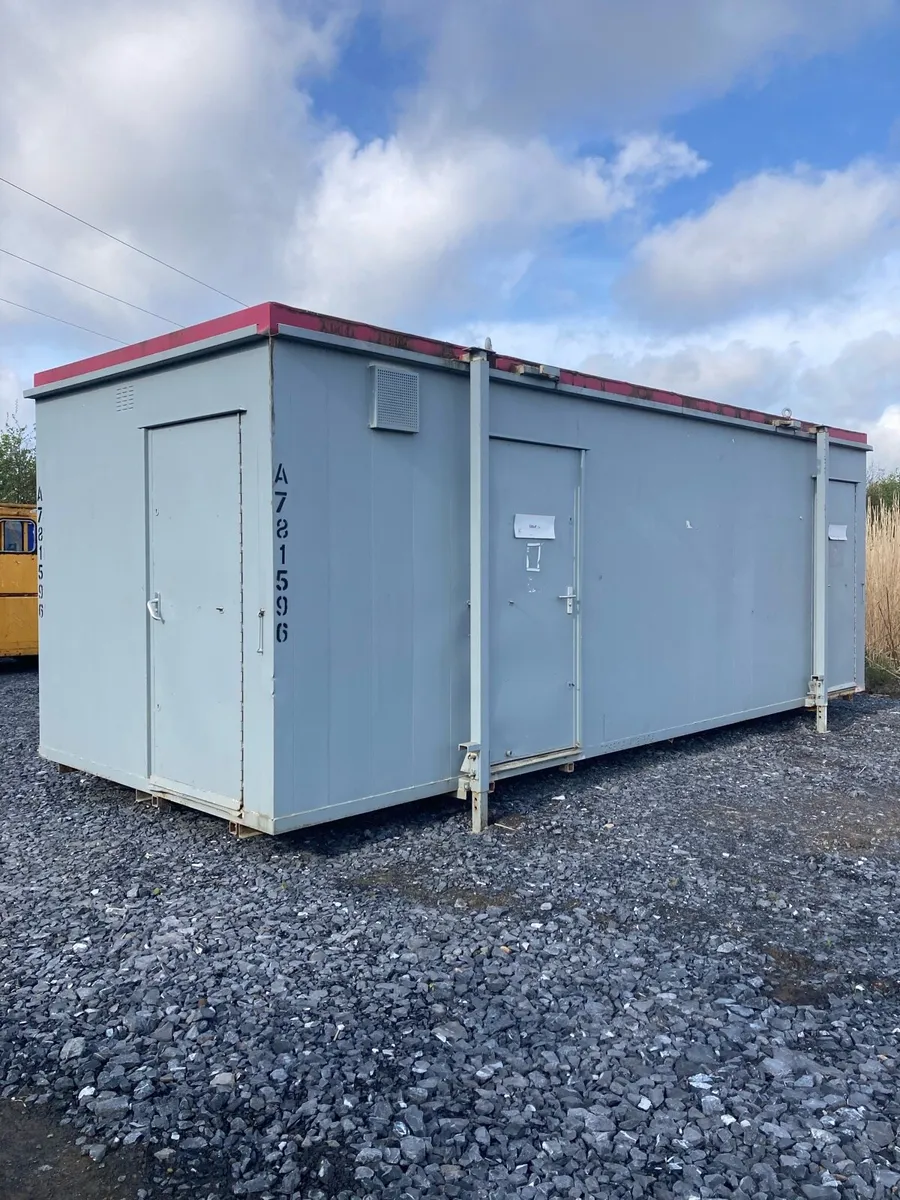 Toilets and Shower Block for sale. - Image 1