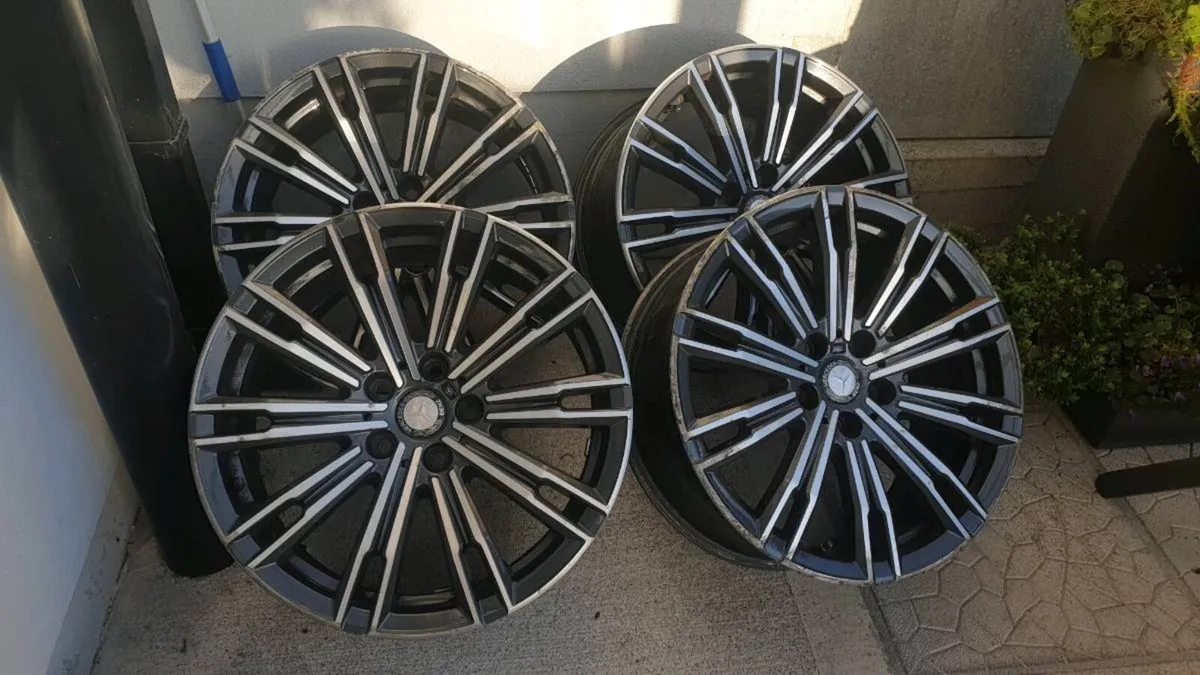 Alloys 18"  5x112 - Image 1