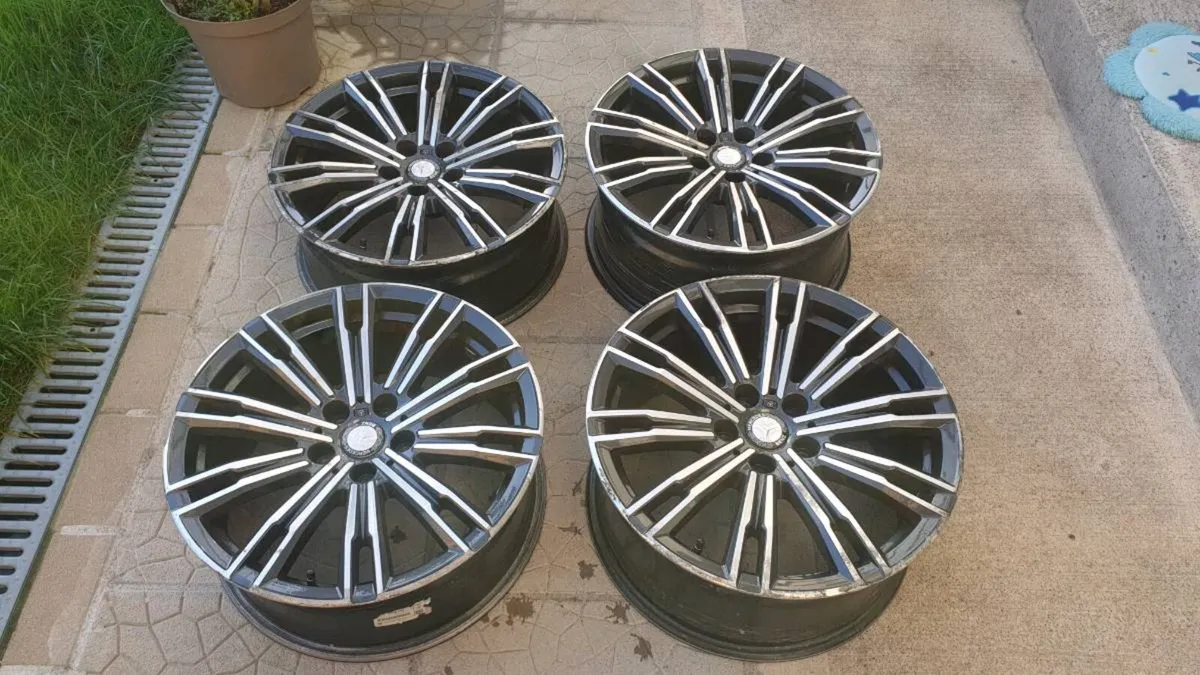 Alloys 18"  5x112 - Image 2