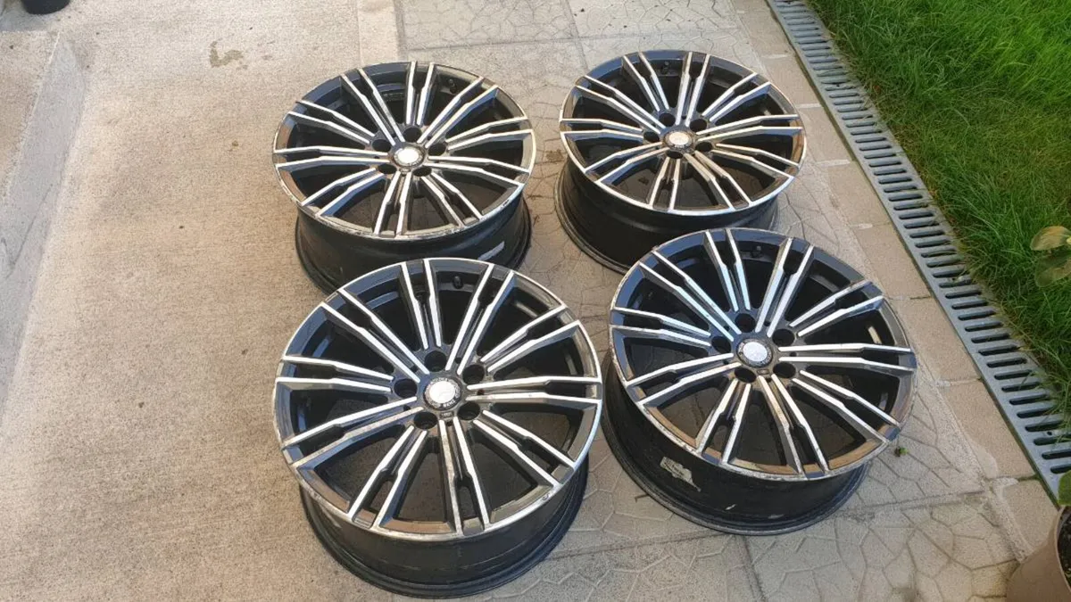 Alloys 18"  5x112 - Image 3