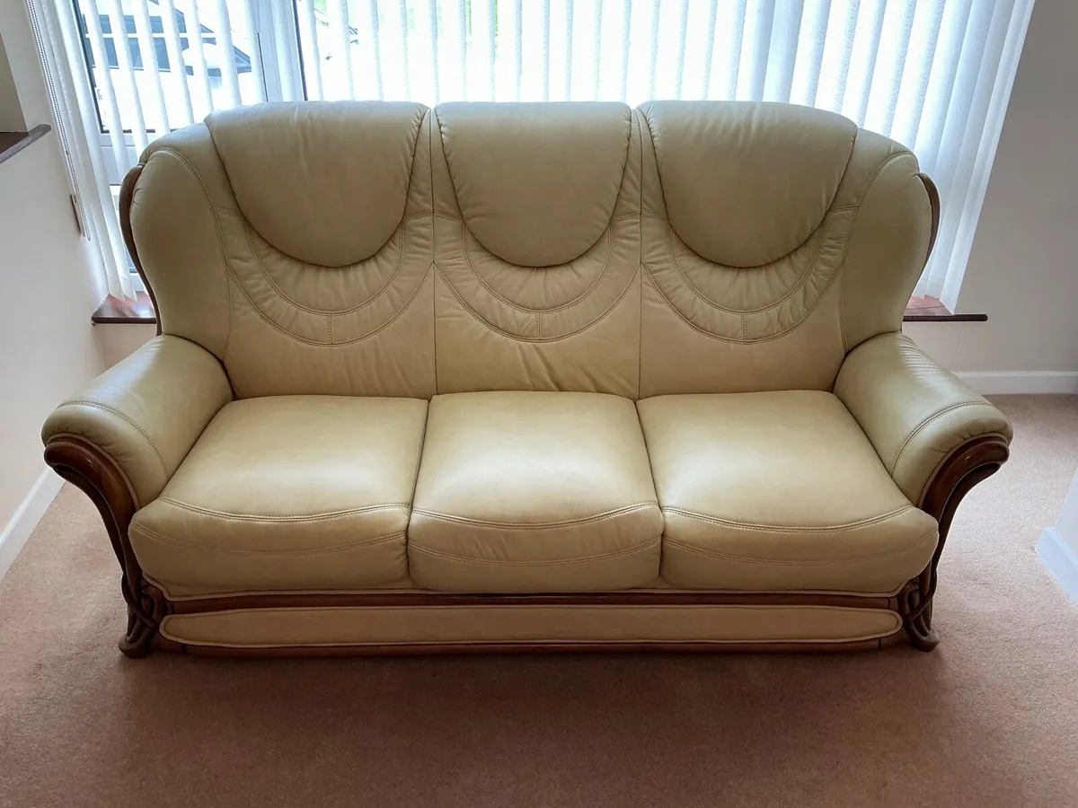 3 piece suite - Image 1