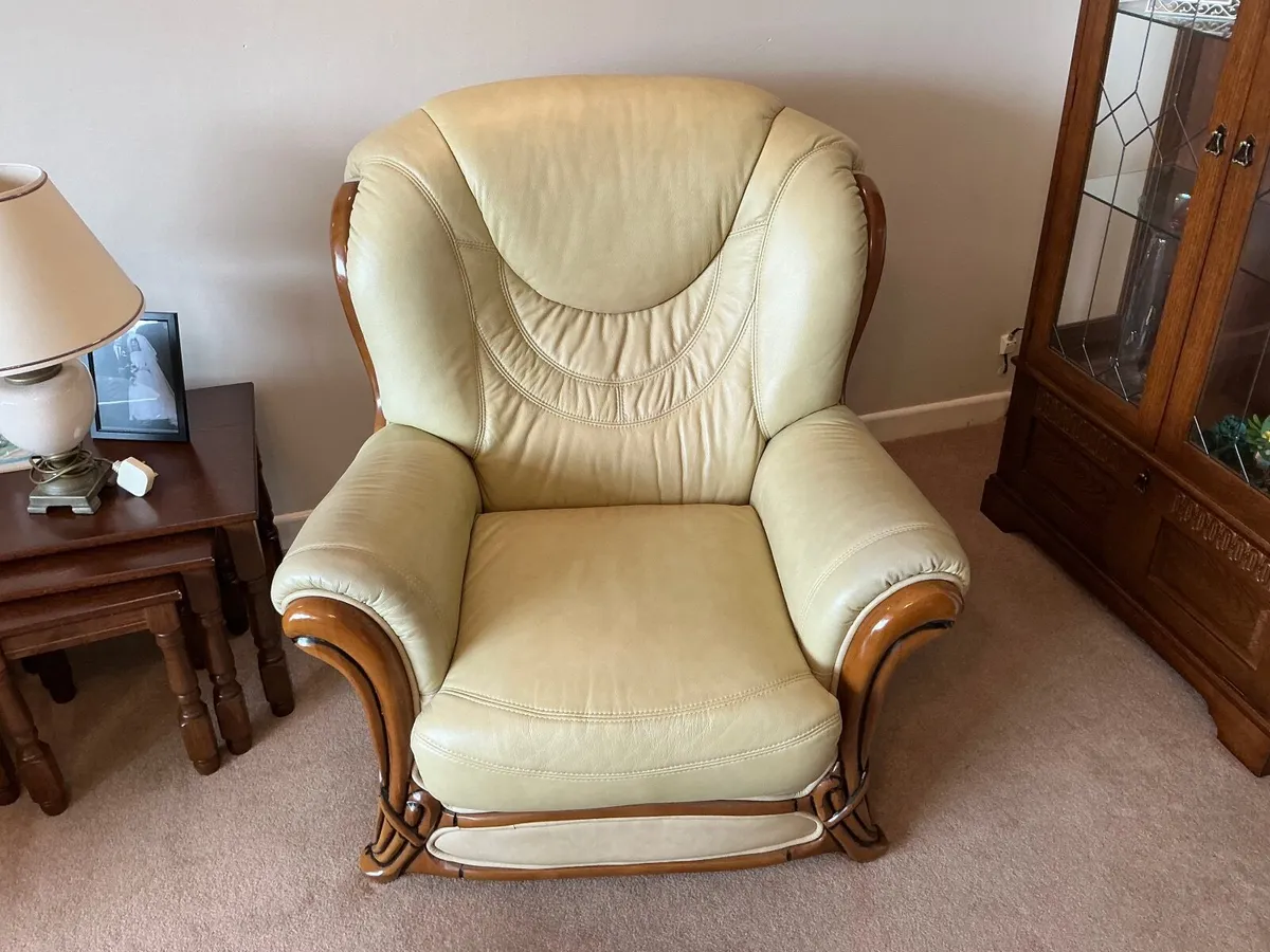 3 piece suite - Image 3