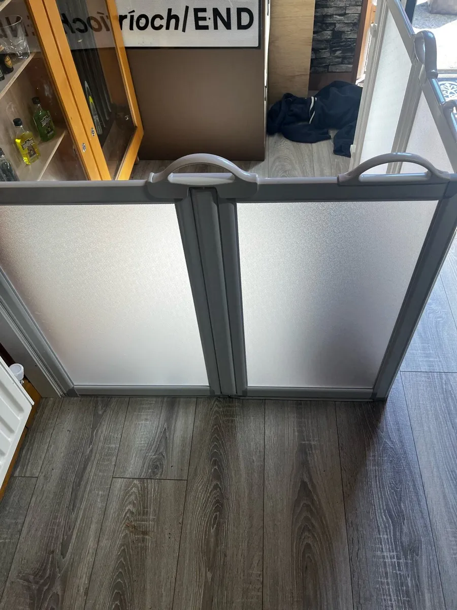AKW Half Height Shower Doors 1000x1000 - Image 4