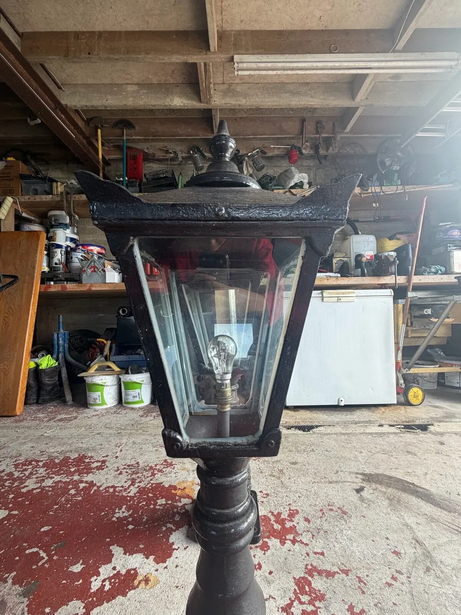 Vintage 1933 Harte Wexford Garden Lamp Posts - Image 3