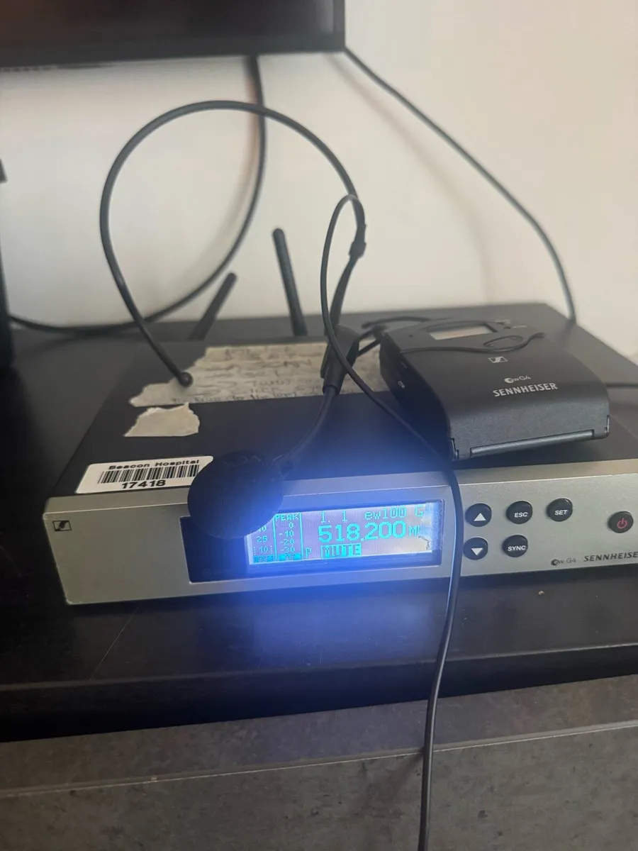 Sennheiser EW 100 G4 wireless system with mic - Image 1
