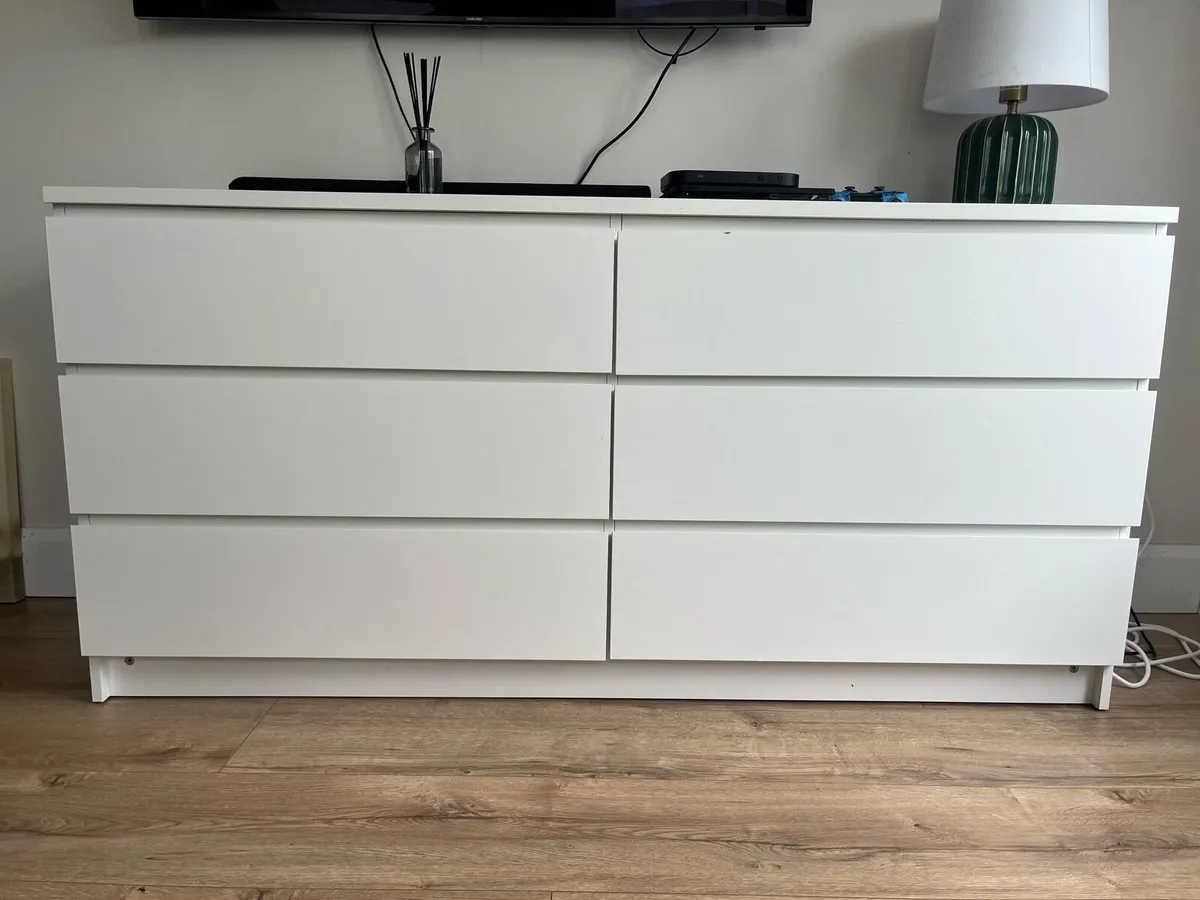 Storage unit - Image 1
