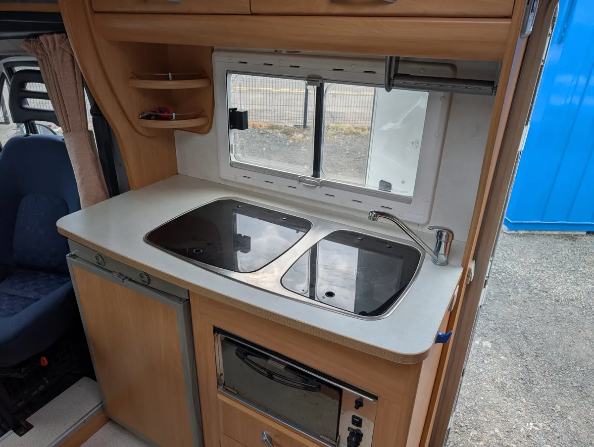 Bargain Fixed Bed Motorhome - Image 4