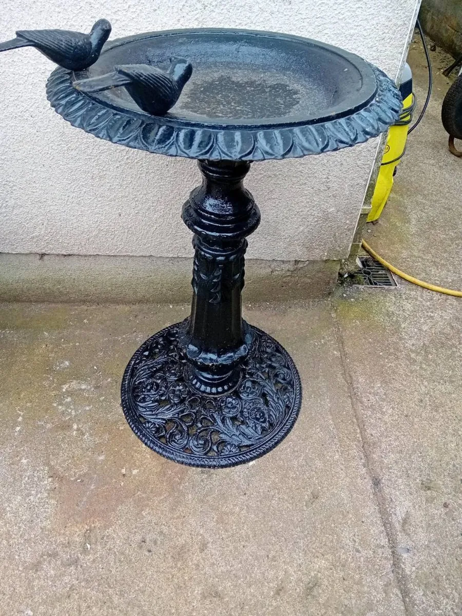 GARDEN PUMP - Image 1