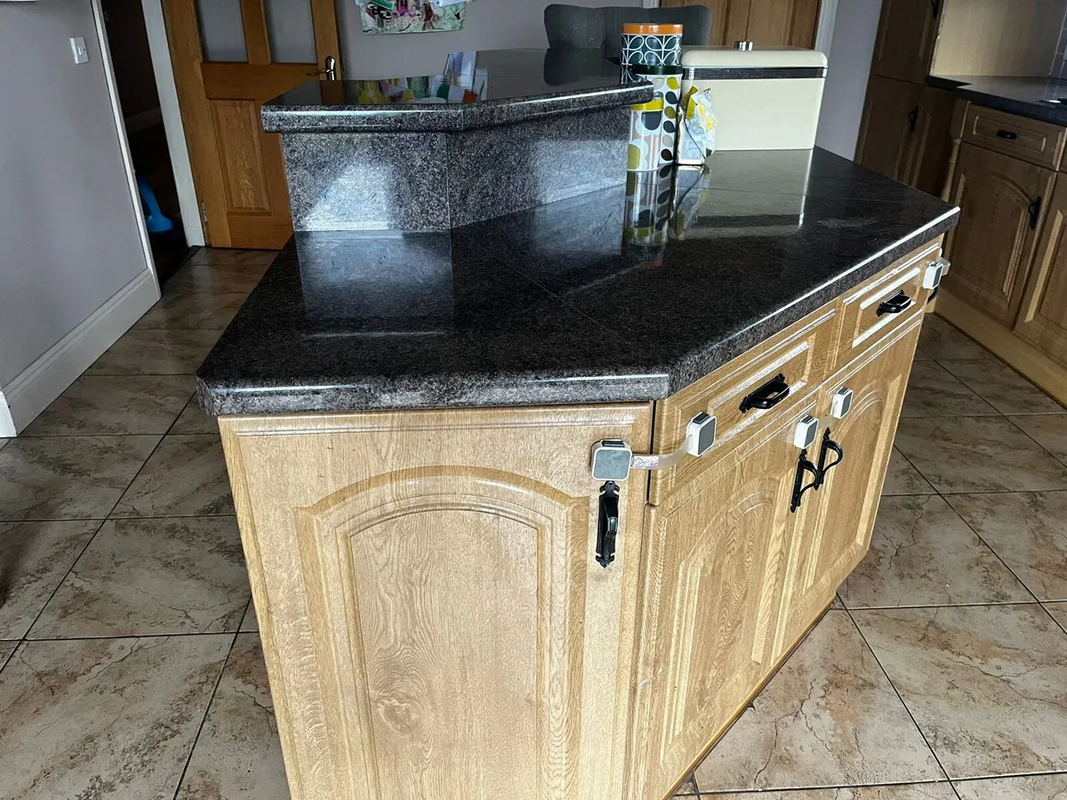 Kitchen - Image 4
