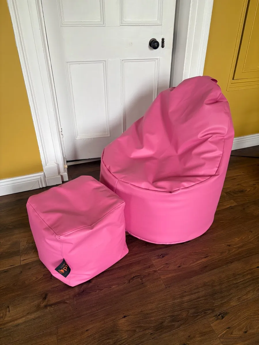 Happy Pig Bantu Bean Bag & Cube Footstool - Image 1