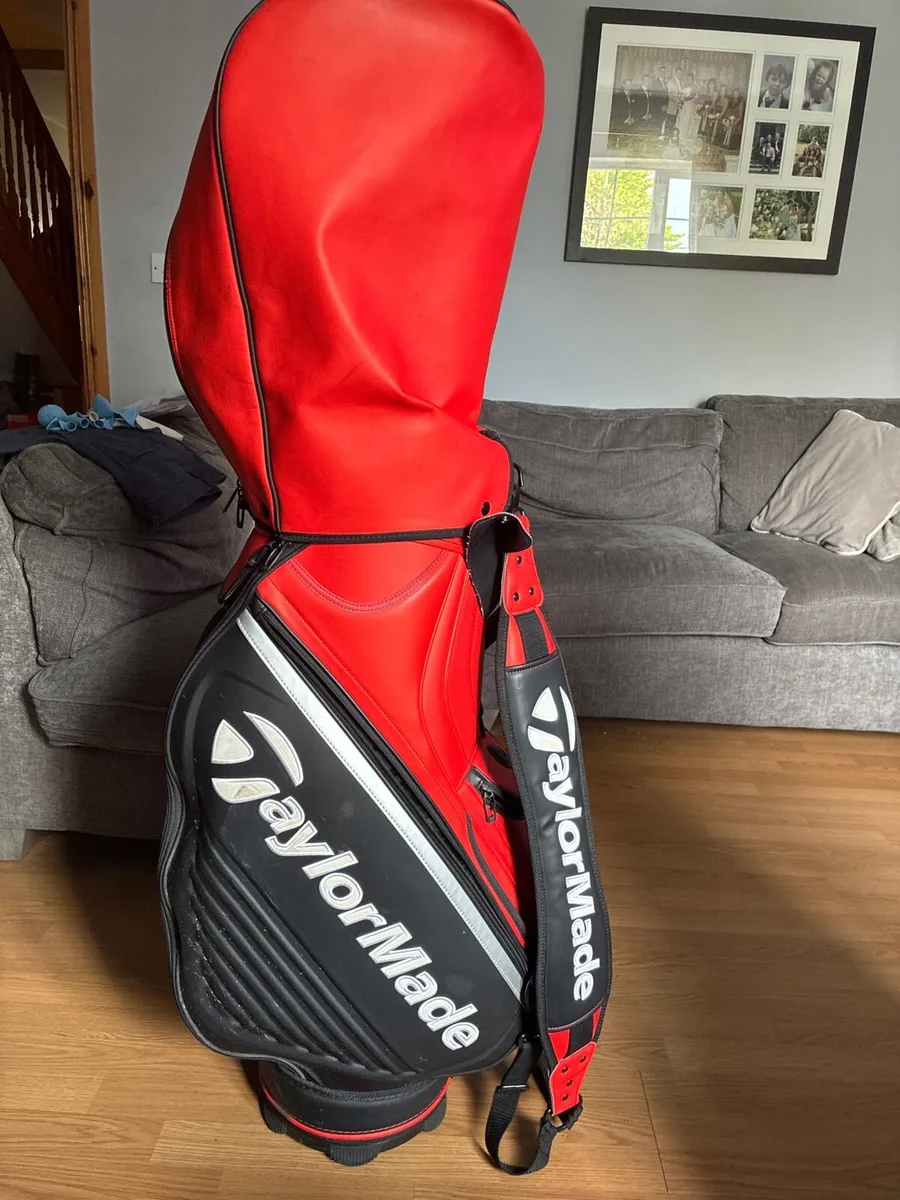 Taylormade tour bag - Image 1