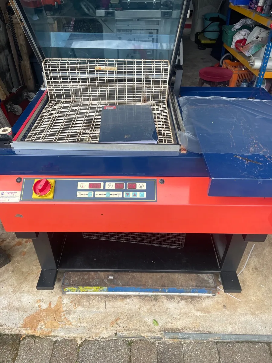 Shrink wrapping. Machine - Image 3