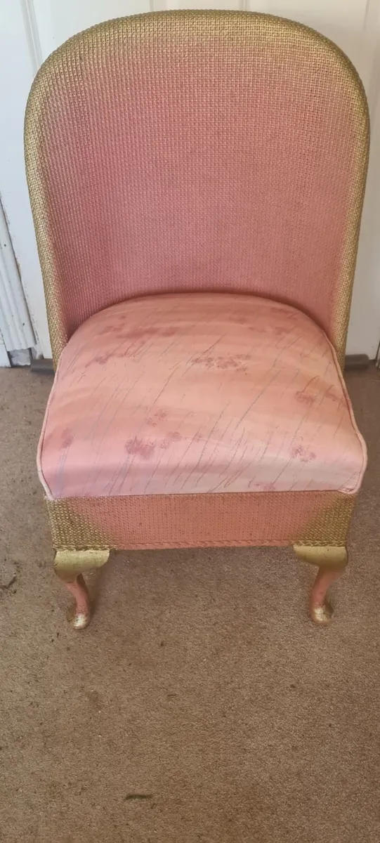Soft Pink colored chair - Image 1
