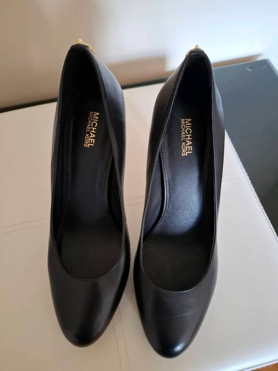 MICHAEL KORS LADIES SHOES - Image 4