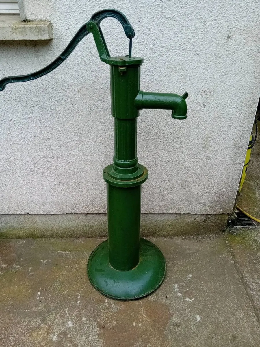 A GARDEN WATER PUMP - Image 2