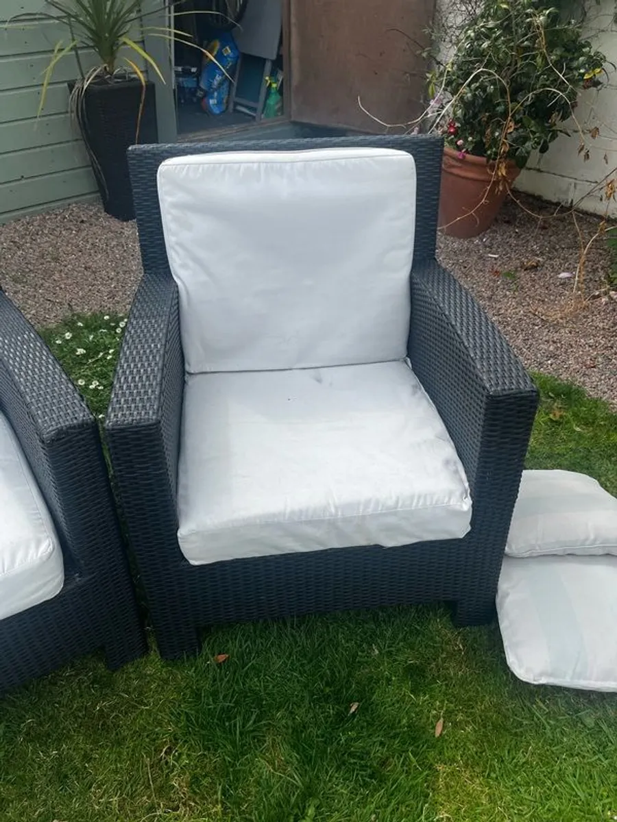 Rattan Garden Lounge set - Image 3