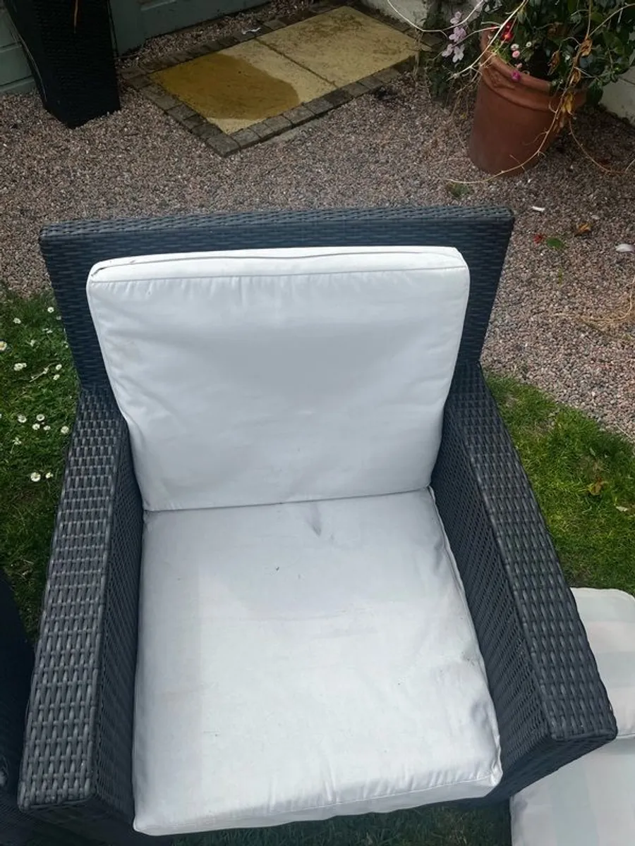 Rattan Garden Lounge set - Image 4