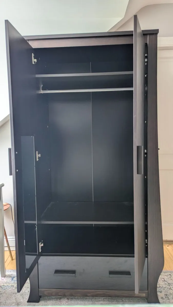Dark wood Wardrobe - Image 2